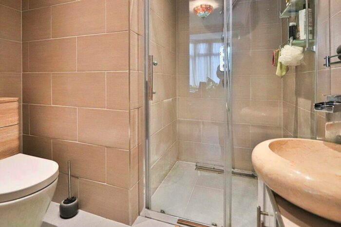 5 Bedroom Semi-Detached House To Rent In Barrow Avenue, Carshalton, SM5