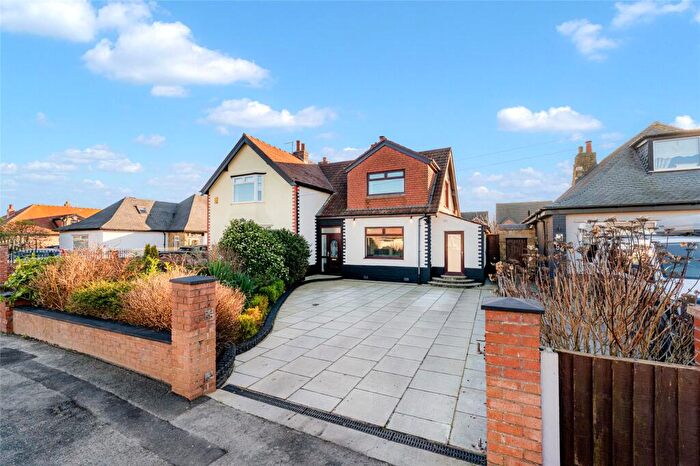 3 Bedroom Semi Detached House For Sale In Moss Road, Southport, Lancashire, PR8