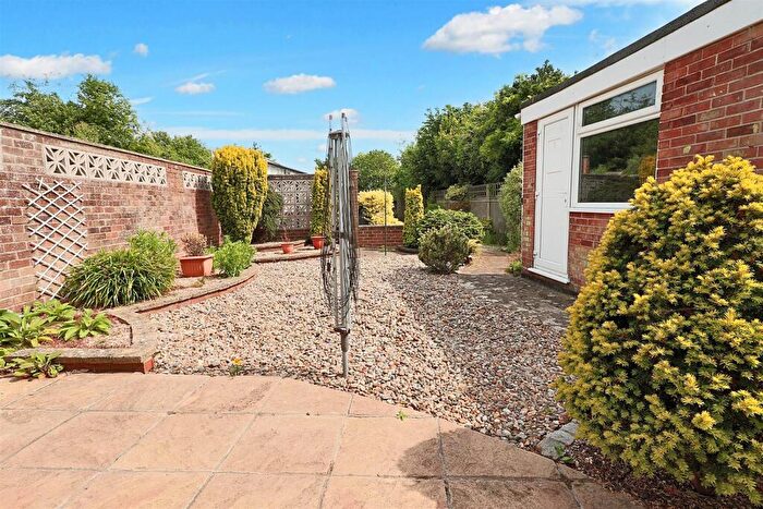 2 Bedroom Semi-Detached Bungalow For Sale In Skamacre Crescent, Lowestoft, NR32