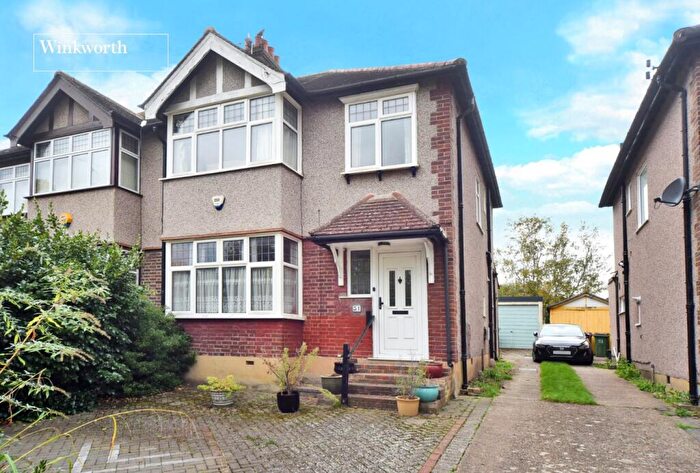 3 Bedroom Semi-Detached House For Sale In Wordsworth Drive, Cheam, Sutton, SM3