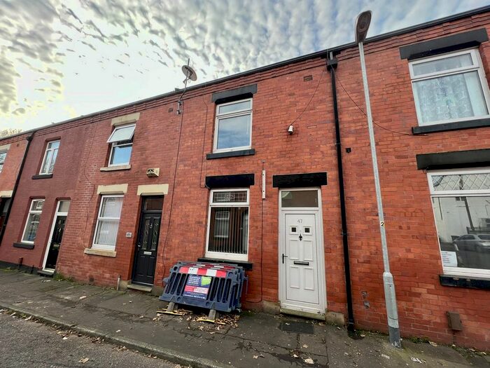 2 Bedroom Terraced House To Rent In Andrew Street, Manchester, M24