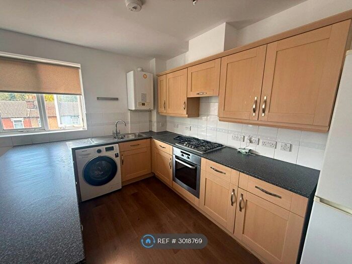 3 Bedroom Flat To Rent In Ranelagh Road, Ipswich, IP2