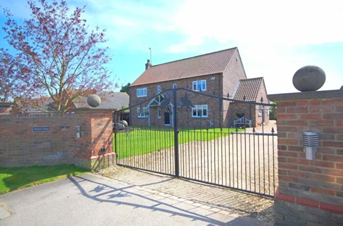 4 Bedroom Detached House For Sale In North End Lane, South Kelsey, Lincolnshire, LN7