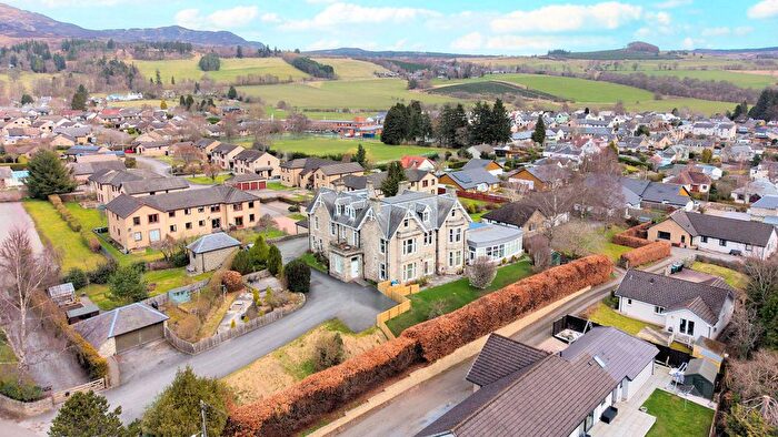 5 Bedroom Flat For Sale In Castlebeigh Park, Pitlochry, PH16