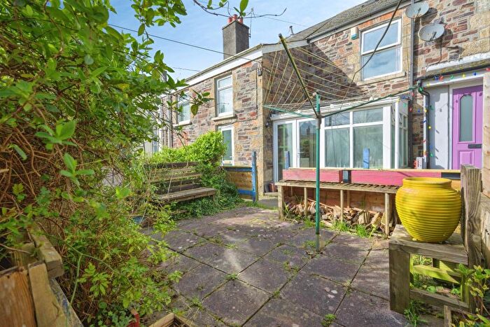 2 Bedroom Character Property For Sale In Park Terrace, Ivybridge, PL21