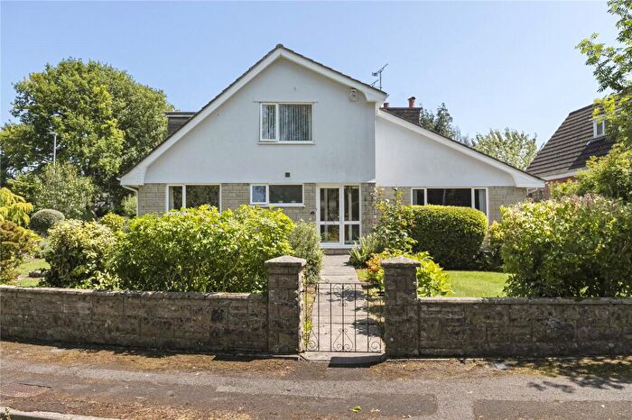4 Bedroom Detached House For Sale In Manor Way, Failand, Bristol, Somerset, BS8