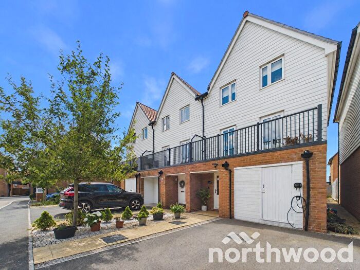 3 Bedroom Town House For Sale In Coppice Drive, Chartfields, Ashford, TN23