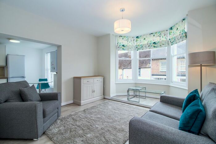 1 Bedroom Flat To Rent In The Ivies, Wantage, OX12