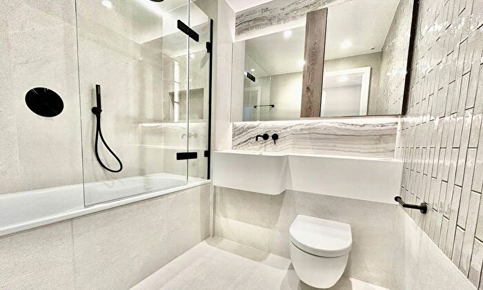 1 Bedroom Flat To Rent In Parkland Walk, London, SW6