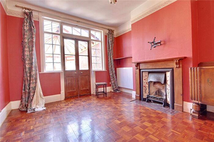 4 Bedroom Semi-Detached House To Rent In Elmhurst Road, Gosport, Hampshire, PO12
