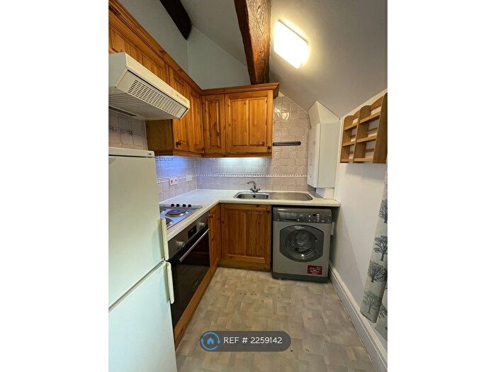 1 Bedroom Semi-Detached House To Rent In Corks Lane, Disley, SK12