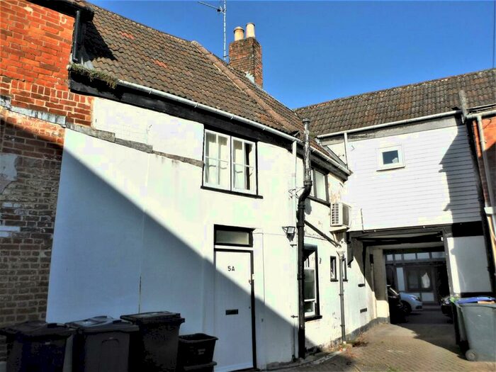 2 Bedroom Flat To Rent In Northgate Street, Devizes, SN10