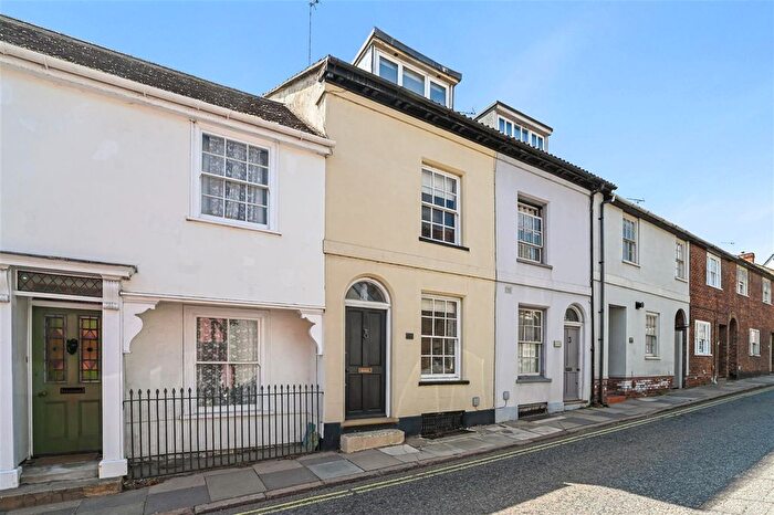 3 Bedroom Terraced House For Sale In Southgate Street, Bury St Edmunds, IP33