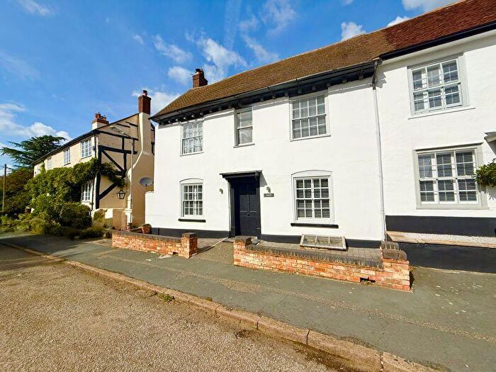 4 Bedroom Cottage For Sale In Watling Street, Little Brickhill, MK17