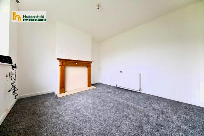3 Bedroom Terraced House To Rent In Sheepridge Grove, Huddersfield, HD2