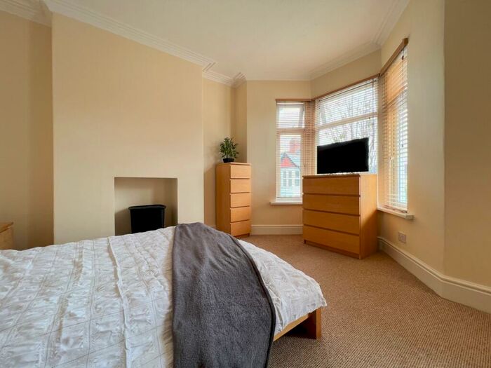 5 Bedroom Terraced House To Rent In Newfoundland Road, Heath, CF14