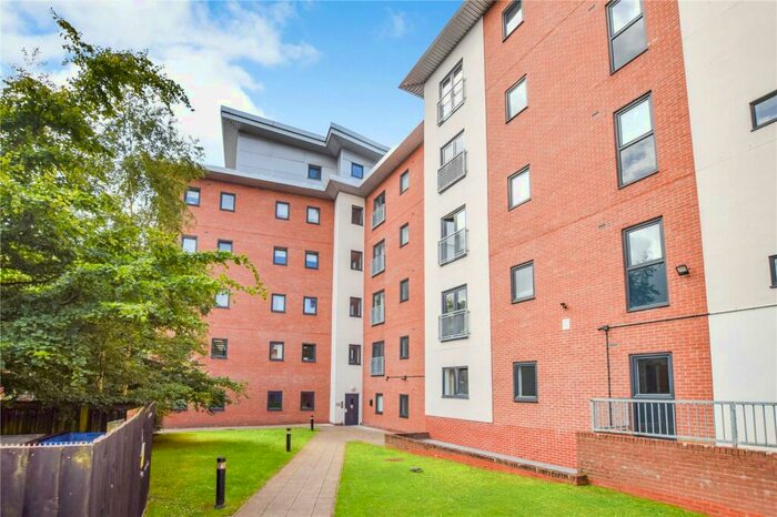 2 Bedroom Flat To Rent In Lumen Court, Preston, Lancashire, PR1