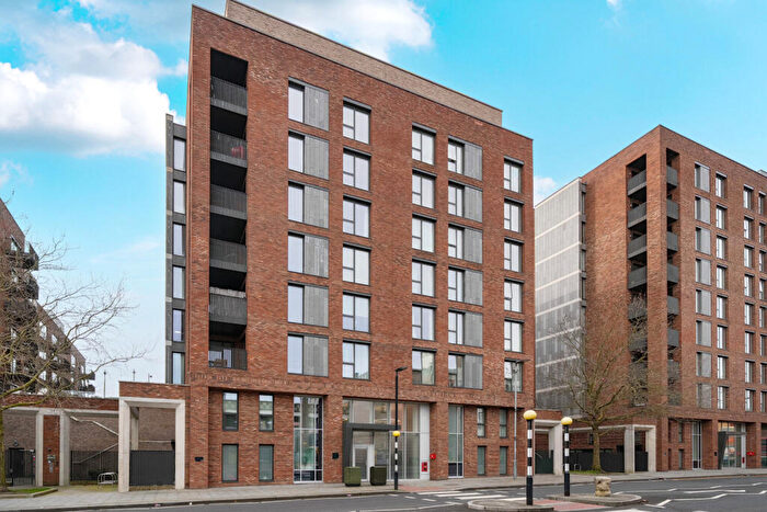 2 Bedroom Apartment For Sale In Regal Walk, Bexleyheath, DA6