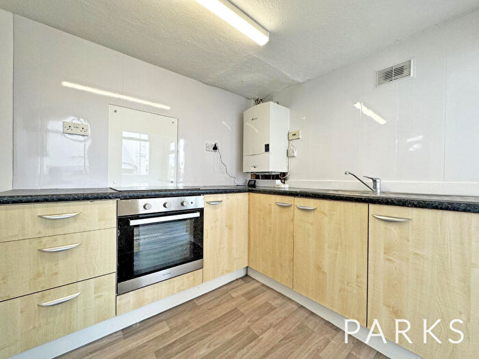 2 Bedroom End Of Terrace House To Rent In Lynton Street, Brighton, East Sussex, BN2