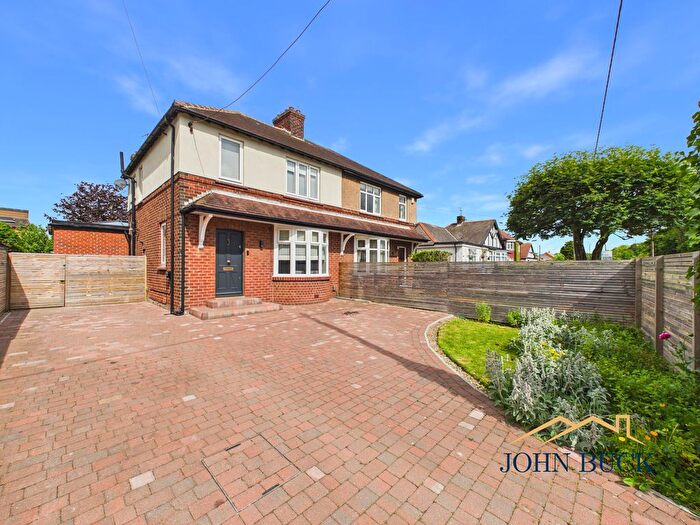 3 Bedroom Semi-Detached House For Sale In Biddick Lane, Fatfield, Washington, NE38