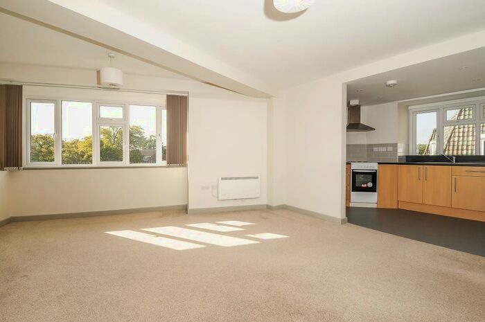2 Bedroom Apartment To Rent In Sunbury, Surrey, KT13