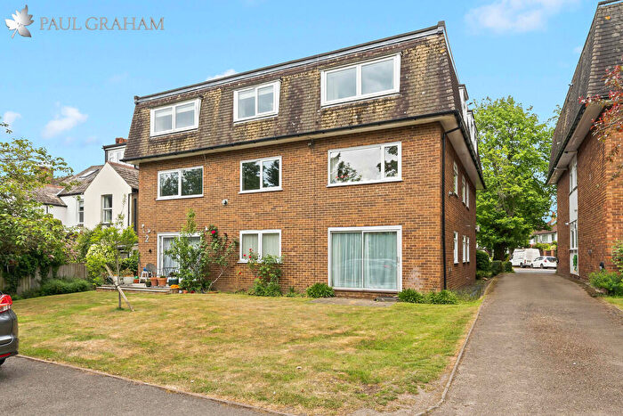 1 Bedroom Flat For Sale In Onslow Gardens, South Wallington, SM6