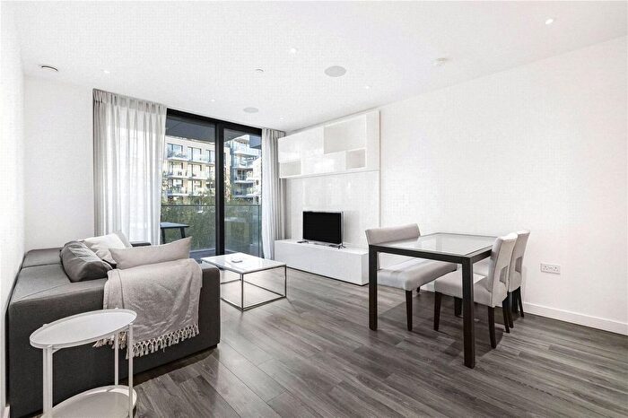 2 Bedroom Flat To Rent In Catalina House, Goodman's Fields, Aldgate, London, E1