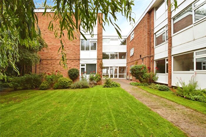 2 Bedroom Flat For Sale In Leicester Road, Oadby, Leicester, Leicestershire, LE2