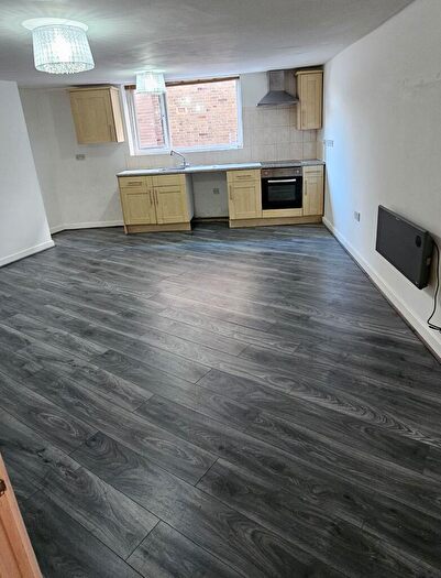 2 Bedroom Flat To Rent In Sale Road, Northern Moor, Manchester, M23