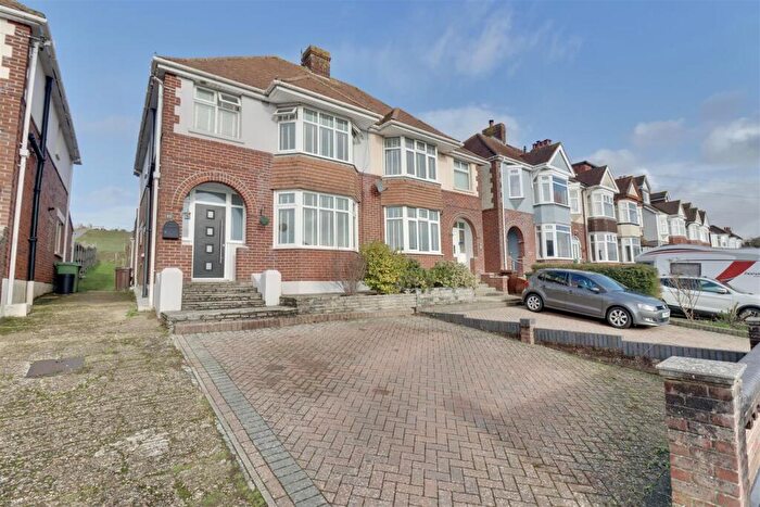 3 Bedroom House For Sale In Woodfield Avenue, Portsmouth, PO6