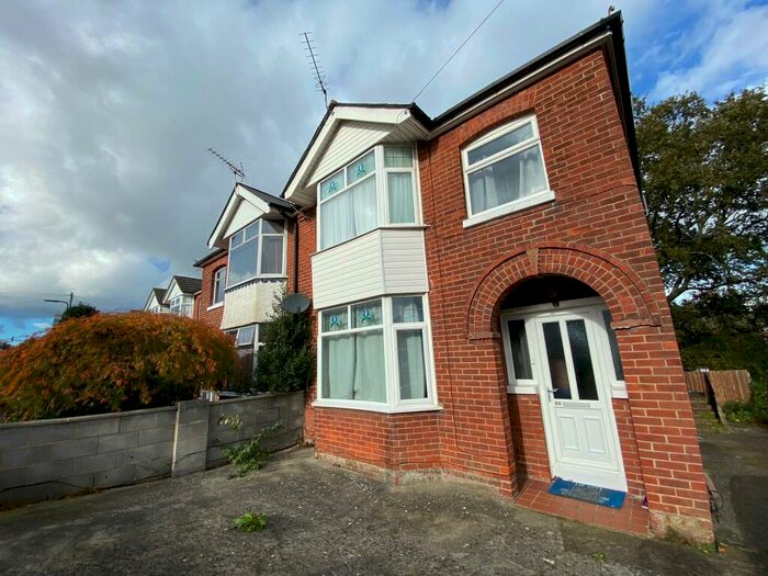 3 Bedroom House To Rent In Sirdar Road, SO17