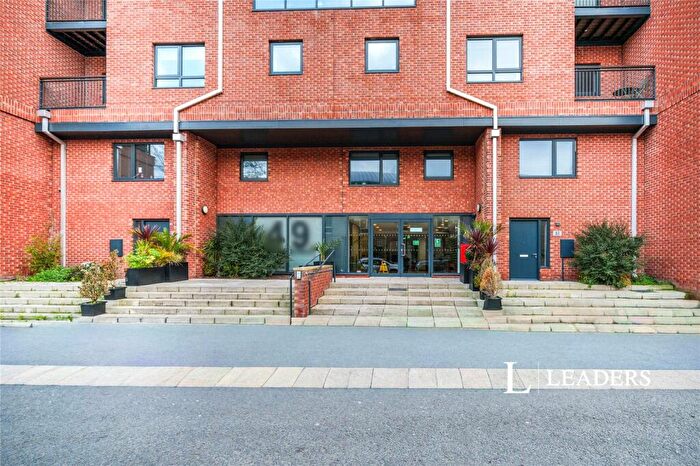 2 Bedroom Flat To Rent In Hurst Street, Liverpool, Merseyside, L1