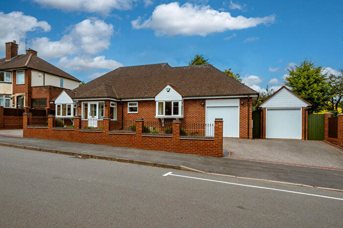 3 Bedroom Detached Bungalow For Sale In Park Road West, Wollaston, Tourbridge, DY8