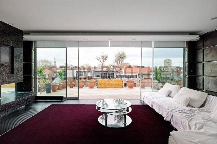 3 Bedroom Flat To Rent In Redchurch Street, London, E2