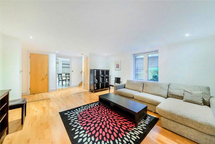 2 Bedroom Flat To Rent In Brunswick House, Matthew Parker Street, Westminster, London, SW1H