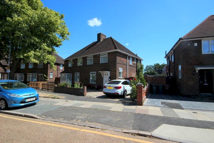 3 Bedroom Semi-Detached House To Rent In Waterbeach Road, Dagenham, RM9