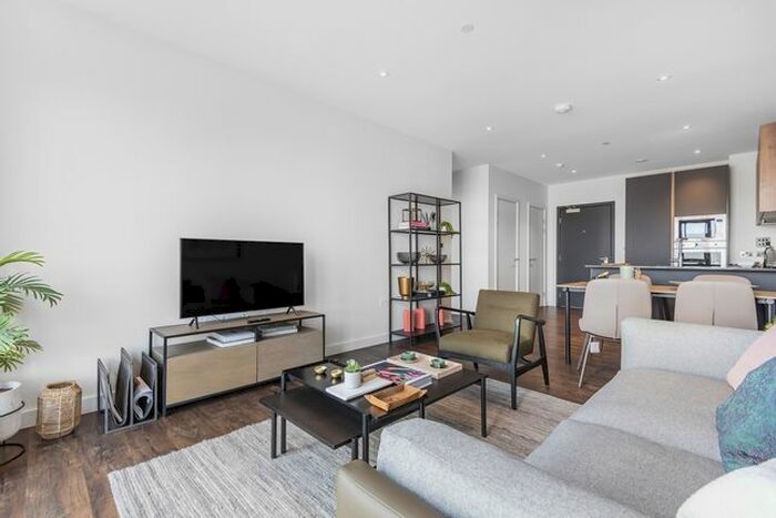 1 Bedroom Flat To Rent In Grenan Square, Greenford, UB6