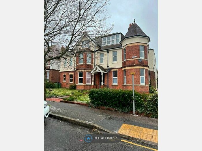 2 Bedroom Flat To Rent In Julian Road, Folkestone, CT19