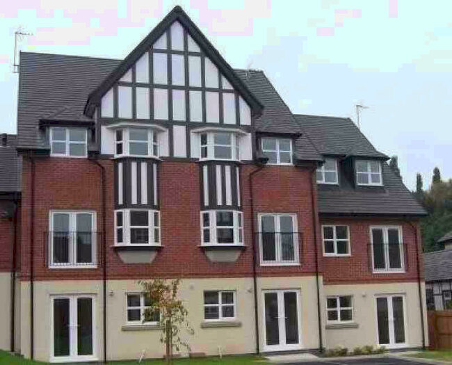 4 Bedroom Town House To Rent In Freshwater View, Northwich, Cheshire, CW8