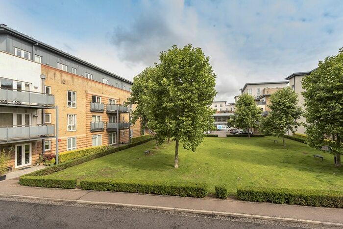 1 Bedroom Flat To Rent In Chiltern Close, Watford, WD18