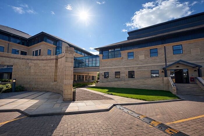 1 Bedroom Flat To Rent In Croft Road, Bingley, BD16