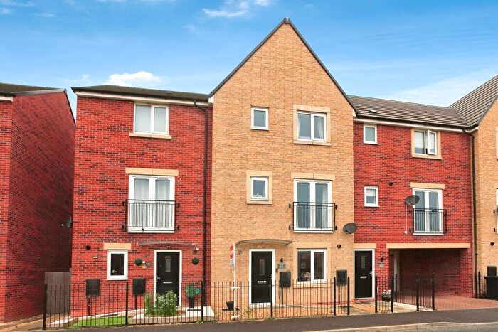4 Bedroom Semi-Detached House For Sale In Westbury Drive, Hampton Gardens, Peterborough, PE7