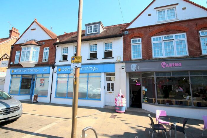 2 Bedroom Flat To Rent In Leys Avenue, Letchworth Garden City, SG6