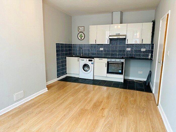 2 Bedroom Flat To Rent In Norfolk Road, Cliftonville, Margate, Kent, CT9