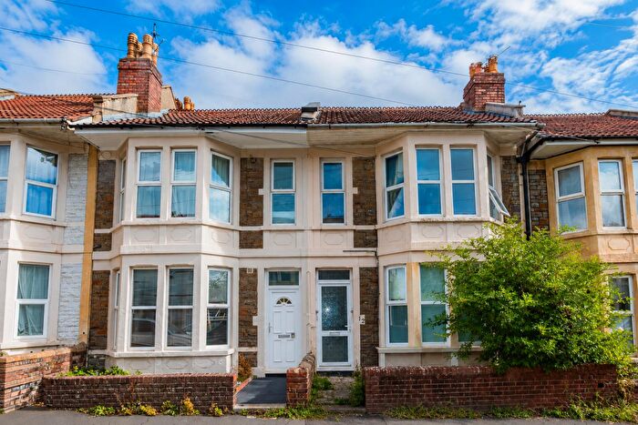 2 Bedroom Apartment For Sale In Toronto Road, Horfield, Bristol, BS7