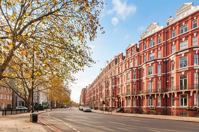 2 Bedroom Flat To Rent In Old Marylebone Road, Marylebone, London, NW1