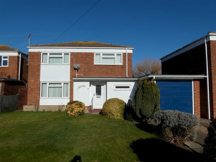 4 Bedroom Property To Rent In Spire Avenue, Whitstable, CT5