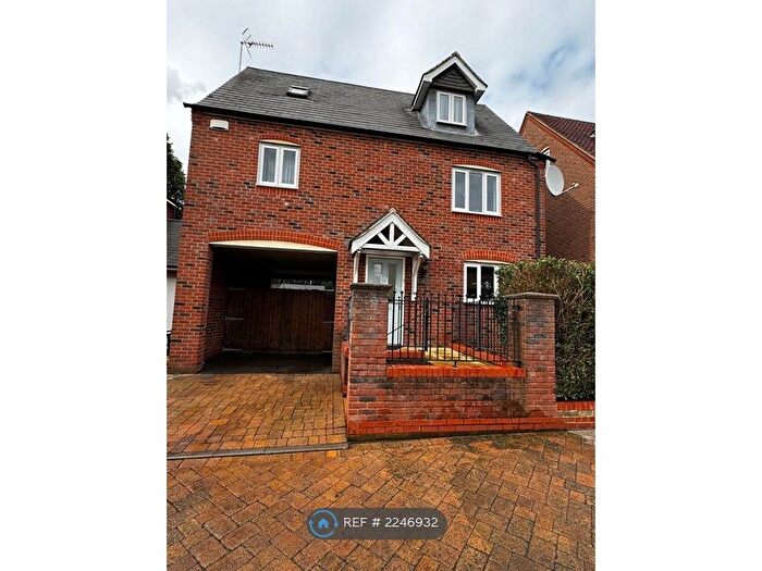 4 Bedroom Detached House To Rent In Augusta Way West, Andover, SP11
