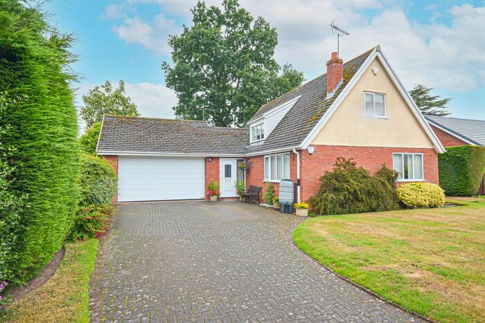 3 Bedroom Detached House For Sale In Threeways, Delamere Park, Cuddington, Northwich, CW8