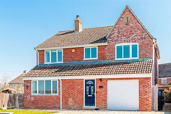 5 Bedroom Detached House For Sale In Sands Lane, Rowde, Devizes, Wiltshire, SN10